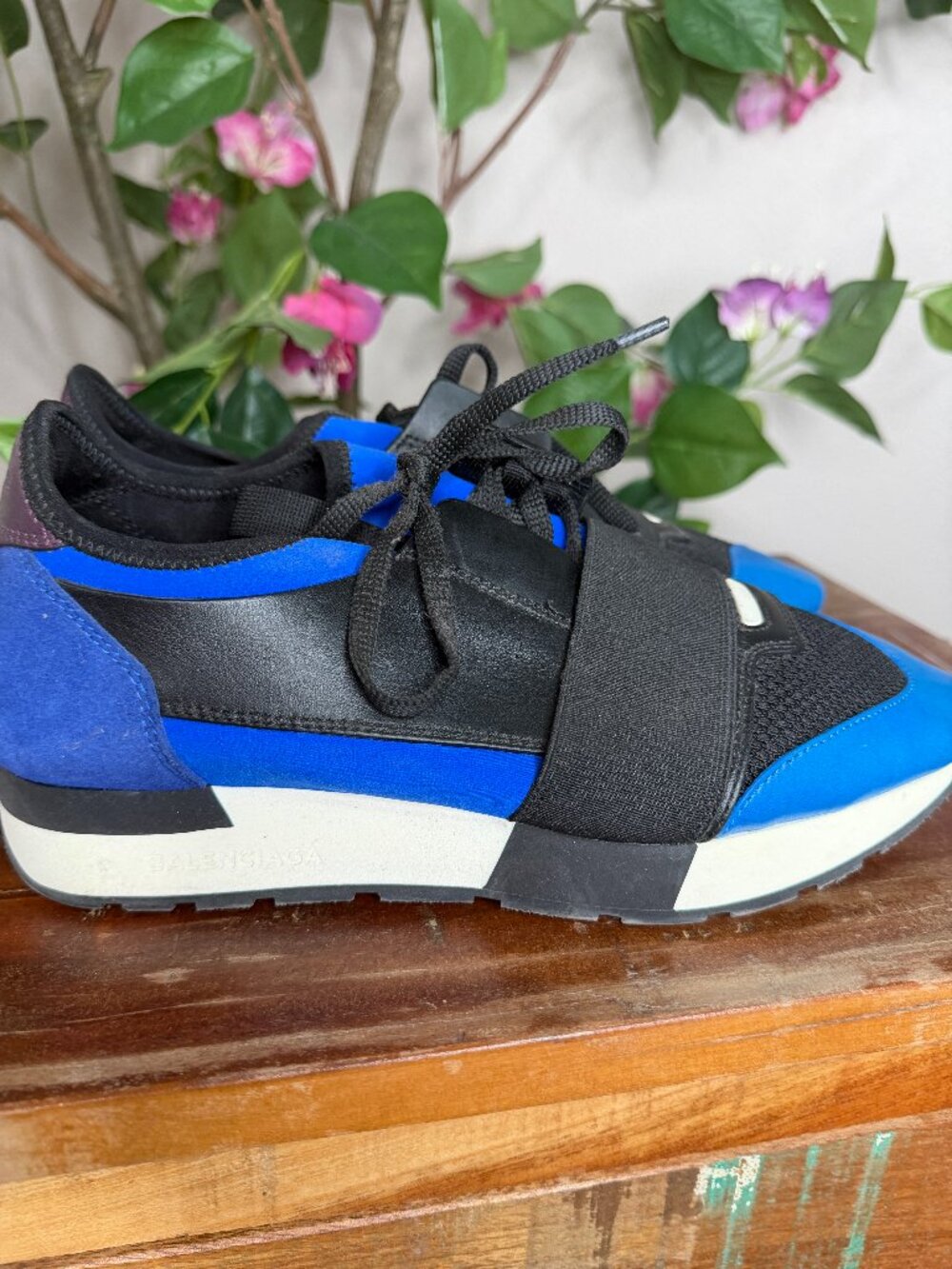 Balenciaga Blue Leather Mesh and Suede Race Runner Low Top Sneakers - Size 39